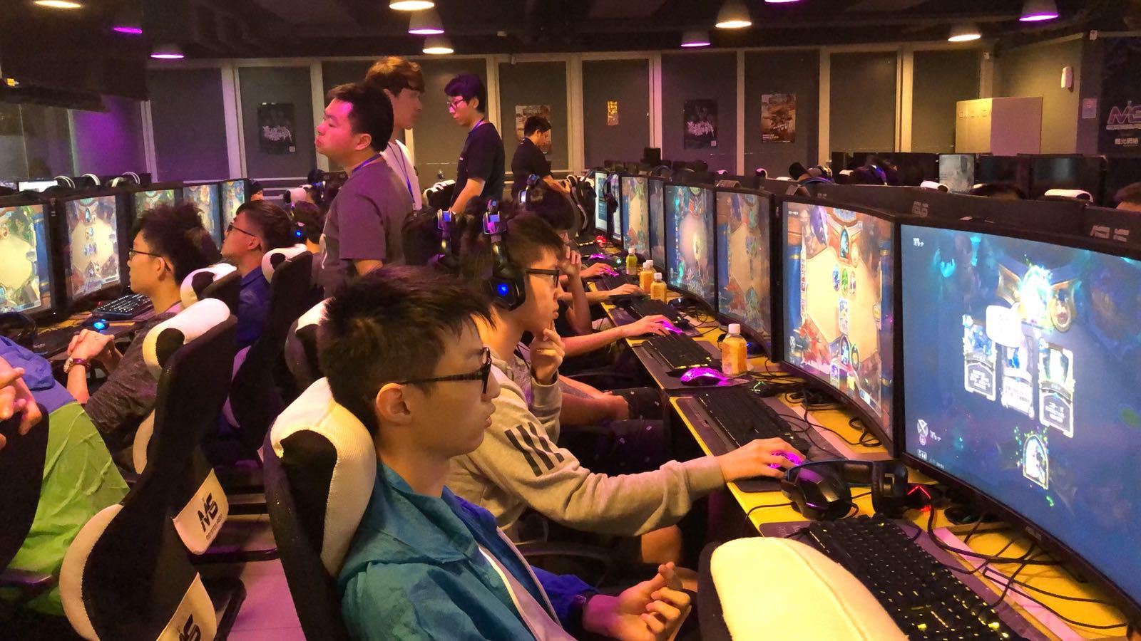 转会至沙特 转会至沙特