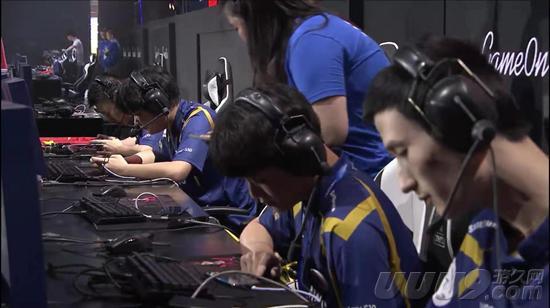 胶队在困境 胶队在困境