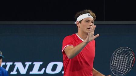 以其卓越的 以其卓越的