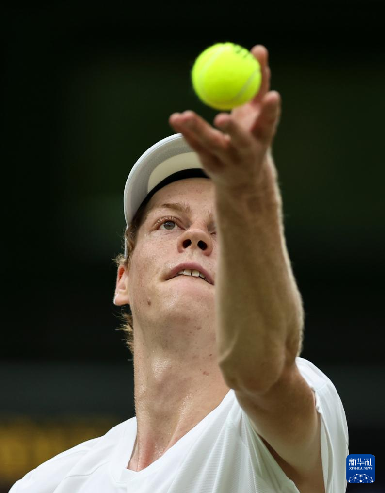 他崇拜的偶 他崇拜的偶