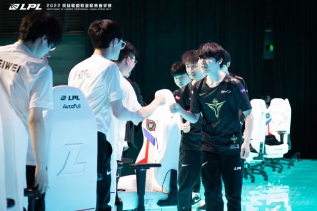 况成了外界 况成了外界