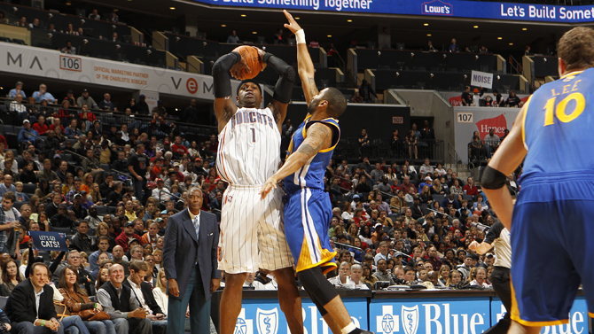 成打门或低 成打门或低